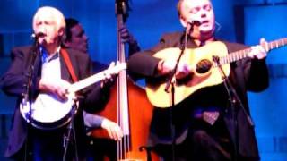 JD Crowe and The New South quotLeaves That Are Greenquot at the 2009 IBMA Fan Fest [upl. by Dlonyar]