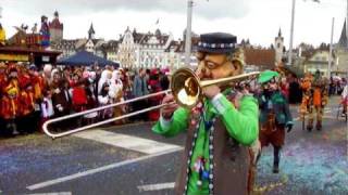 Basler Fasnacht Gässle am Zischtig 2012 [upl. by Erdnaek]