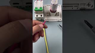 Wiring tips How to connect thick and thin wires to the same port Plumber Electrician [upl. by Hedda128]