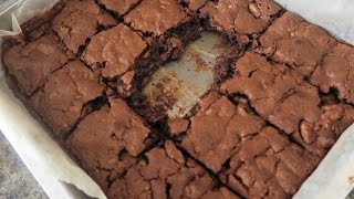 Recette 43 Brownie au Noix  Walnut Brownie [upl. by Eibbed]