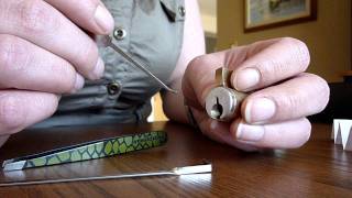 Beginners Lockpicking Exercise [upl. by Essirehc23]