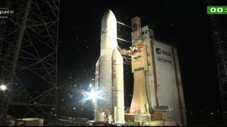 Succès du dernier tir de lannée de la fusée Ariane 5 [upl. by Nollaf5]