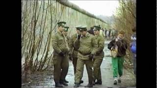 24Februar 1990 am Brandenburger Tor Zeitgeschichte live [upl. by Ahsilaf632]