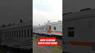 Abadikan Kereta Kelas Bisnis Sebelum Ganti Rangkaian Kereta Api Ranggajati shorts [upl. by Isaak558]