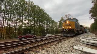 CSX M541 POUNDING Jointed Rail [upl. by Cheshire]