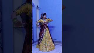 Thar tayi chunndi layo meri mami Rajasthani song dance shortsflyingkomal dance rajasthanidance [upl. by Cormack]