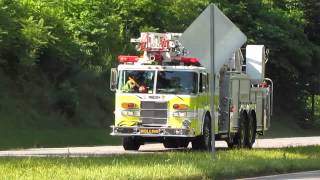 Roanoke County  Wagon 5 and Ladder 5 Responding [upl. by Eryt427]