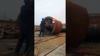 Gas welding cutting process for roller shaft [upl. by Minton]