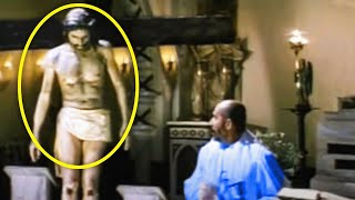 Shocking Moment Jesus Statue Moves Its Head During Catholic Mass In Mexico [upl. by Inaleon]