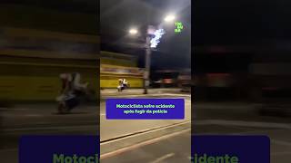 Motociclista sofre acidente após tentar fugir da polícia em Pinhais pinhais [upl. by Cinda]