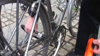 How to Lock Your Bike [upl. by Adlez]