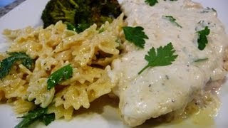 Pollo en Salsa Alfredo Receta How to [upl. by Faline]