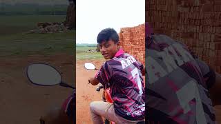 বেচারা কথাটা বলেই বিপদে পড়ে গেছেBy saying that he is in danger😂 comedy viralvideo comedyfilms [upl. by Ozen]