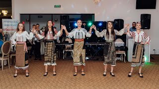 🎥ANSAMBLUL FOLCLORIC SANZIENELEquotGaesti🎥Moment ArtisiticNunta AdrianaampValentin dancetraditional [upl. by Silera519]