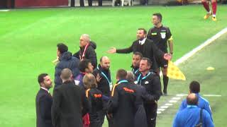 Okan Buruk tribüne gönderildi Galatasaray  Akhisar maçı 9122017 [upl. by Chema]