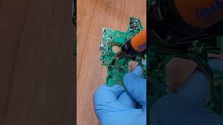 Quick bumper fix for an Xbox one controller gaming electronicrepair xboxcontroller repairs [upl. by Schwarz116]