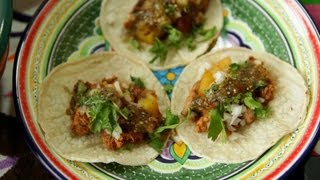 Rezept Mexikanische Tacos mit Schweinefleisch und Ananas Tacos Al Pastor [upl. by Ennahteb]