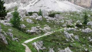 quotDer Falzaregopass 2117m in den Dolomitenquot Eine Diaschau von Karin und Wolfgang Schmökel [upl. by Neddy]