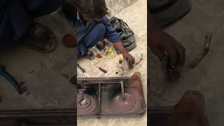 بھیک نہیں محنت One handed man repairing burnr [upl. by Oiliruam]