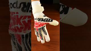 Glove opening KEEPERsport Varan7 Champ RetroV5 keepersport gloves goalkeepergloves goalkeeper [upl. by Adnilev258]