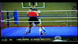 1987 15yearold Oscar De La Hoya vs Roberto Garcia [upl. by Stacia]