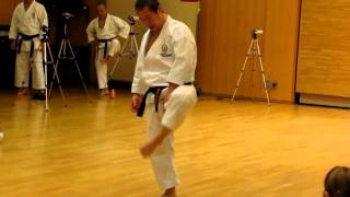 Sensei Kagawa demonstrates parts from kata kankudai [upl. by Macnamara]