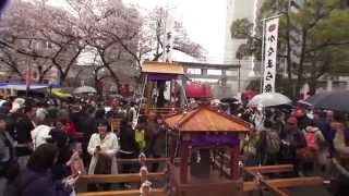 かなまら祭り 川崎大師駅前 2015年。 [upl. by Raamal]