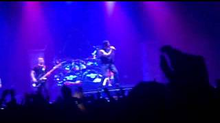 Avenged Sevenfold  A little piece of heaven  Madrid 246 2 min [upl. by Geehan]