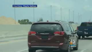 Driver Uses Device To Cover License Place While Going Through Toll [upl. by Lemrej]