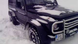 Mercedes G im Schnee  voll gesperrt [upl. by Notlem]