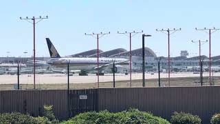 LAX Singapore Airlines SQ11 Boeing777 [upl. by Nilya]