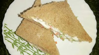 Veg Mayonnaise Sandwich Vegmayonnaisesandwich sandwichrecipe 1minute shorts priyaslifestyle [upl. by Minerva]