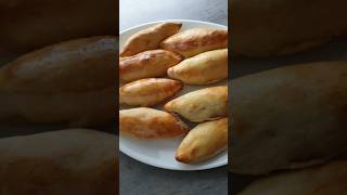 Leckere PiroschkiPiroggen aus dem Ofen yummy shorts youtubeshorts short recipe food foodie [upl. by Lerim]