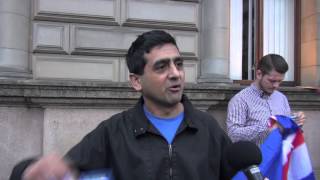 Claims of EDL supporter Abdul Rafiq being racially abused by Yes Supporters in Glasgow [upl. by Parhe]