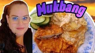 Mukbang  potatisgratäng paneradkyckling och gurka [upl. by Alcott]