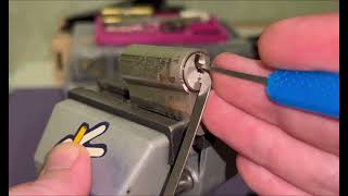 Opening a lock BKS 88series 5pin Вскрытие цилиндра BKS 88 серии 5 пиновый [upl. by Airehtfele719]