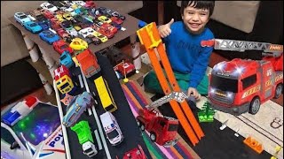 🔴 Oyuncak arabalar hotwheels itfaiye polis ambulans kepçe kamyon otopark oyunu çocuk videosu [upl. by Llebiram161]