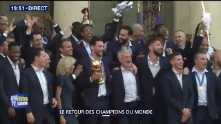 Les Bleus se lâchent sur le perron de lÉlysée [upl. by Anair]