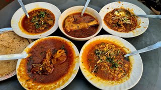 Delhis Best Magaz Masala Paya Soup keema Kaleji Meat Curry Mutton Peti Everything Under Rs 150 [upl. by Martreb996]