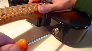 TUTORIAL 2 Fender Strap Locks ITA [upl. by Seiuqram]