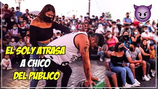 EL SOLY TROLEA A CHICO DEL PUBLICO 🤣😎  FIGURITA OFICIAL FT EL SOLY FT JEFFERSON OFICIAL [upl. by Alyakim]