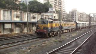 Indian RailwaysExciting Diesel vs Electric Parallel action in Mumbai [upl. by Roybn]