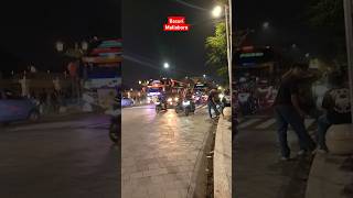 Bus Basuri jalan Malioboro di gemparkan basuri merdu [upl. by Craggy266]