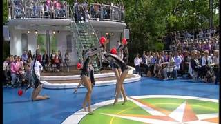 Deutsche Gruppe der Rhythmischen Sportgymnastik beim ZDF Fernsehgarten 07082011 [upl. by Elleret]