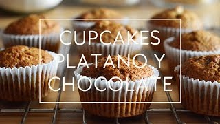 RECETA DE BANANA CHOCOLATE CUPCAKES FACILES Y ESPONJOSOS  Las María Cocinillas [upl. by Soilisav]