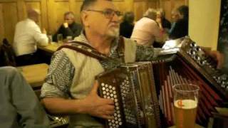 selbergstrickter live im Bräustüberl Maisach  steirische Harmonika Volksmusik [upl. by Bunns]