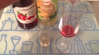 Faire un kir bonbon  Recette kir variante [upl. by Einnod]