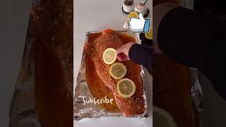 Salmone al forno con patate e asparagi food healthsalad foodlover cooking recipe [upl. by Rafi873]