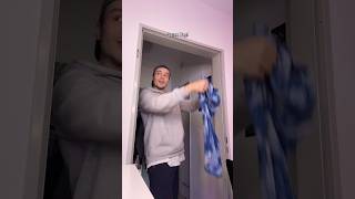 Dein KLEID ist ZU KURZ Verbote in Beziehungen 🚩beziehung freundin viralvideo funny [upl. by Annaoy]