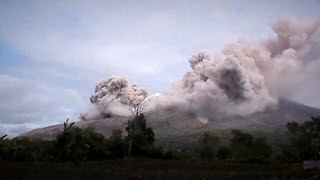 Vulkan Sinabung auf Indonesien brodelt [upl. by Astra432]